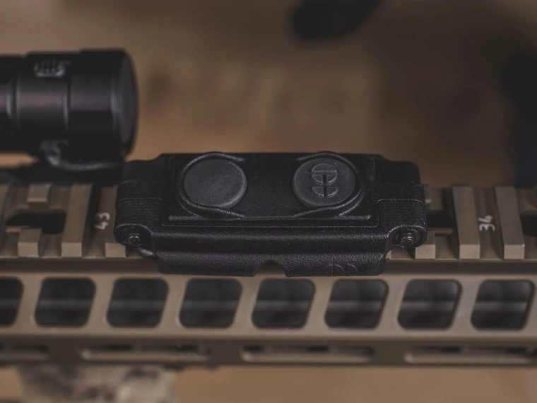 Cloud Defensive Rein 2.0 | Micro Weapon Light | Black | 950 Lumens | REIN2.0-M-CK-BLK