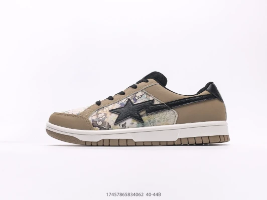 BAPE Sneakers Graphic Print Leather Low Top AV4789-104