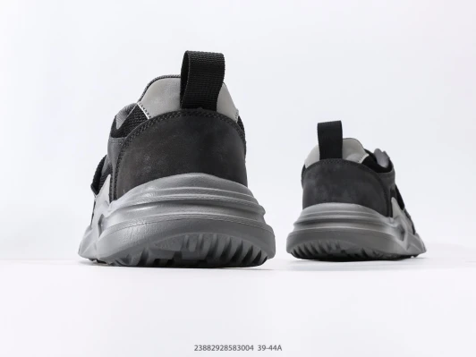 Ecco Sneakers Grey Leather Lace-Up Chunky Sole FZ3055-005