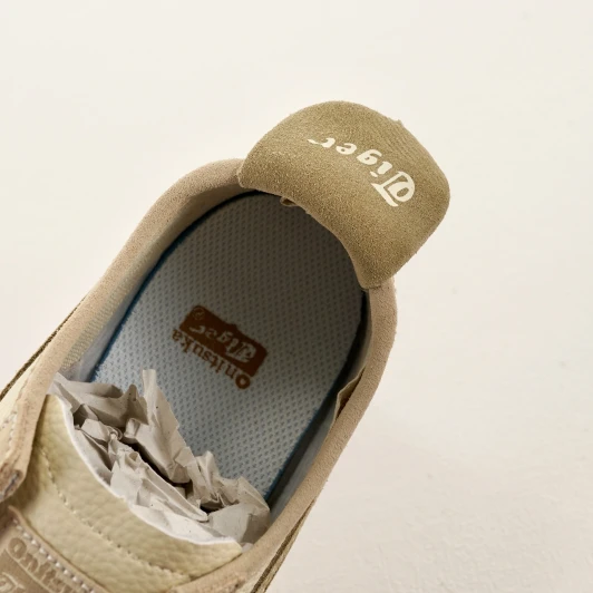 Onitsuka Tiger Sneakers Beige Suede Leather Low Top