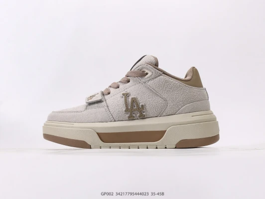 MLB Sneakers Grey Suede LA Dodgers Logo Chunky Sole GP002