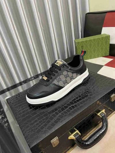 Gucci Men's Casual Leather Sneakers Black GG Monogram