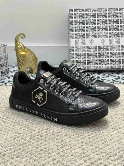 Philipp Plein Sneakers Black Leather Skull Detail