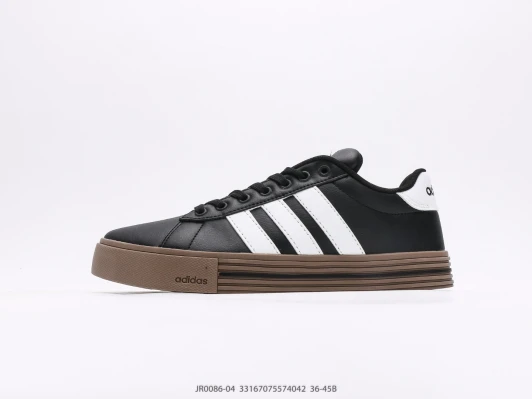 Adidas Sneakers Black White Brown Sole Leather Low-Top JR0086-04
