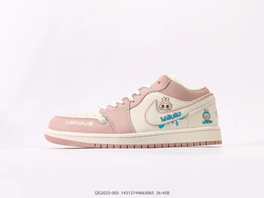 Nike Labubu Sneakers Pink Leather Low Top QG2025-005