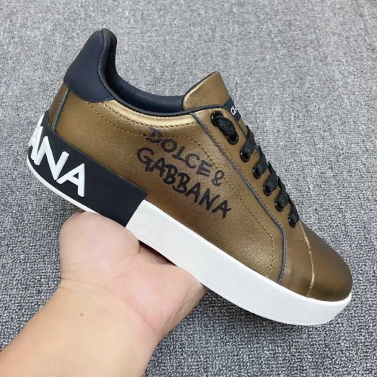Dolce & Gabbana Gold Leather Low Top Sneakers With Logo