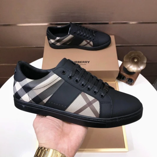 Burberry Low-Top Sneakers Black Plaid Detail