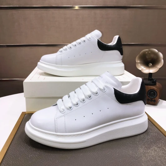 Alexander McQueen Sneakers White Leather Black Heel Detail