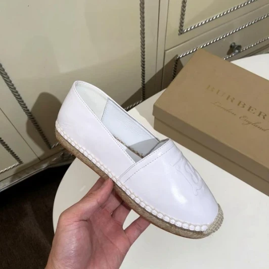 Burberry Espadrilles White Leather Embossed Logo Flat Shoes