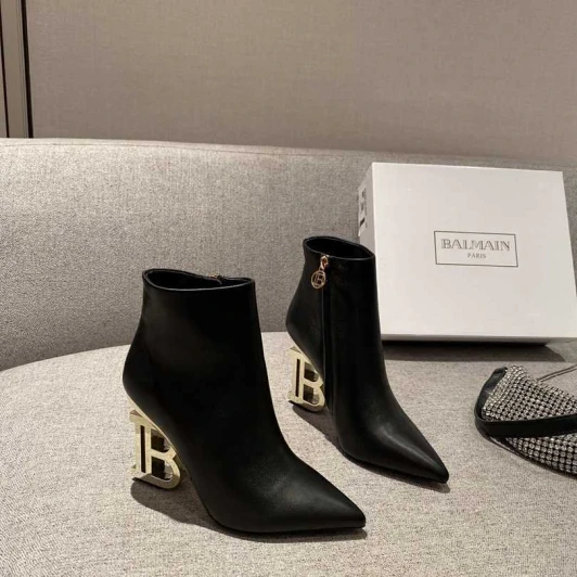 Balmain Ankle Boots Black Leather Pointed Toe Alphabet Heel