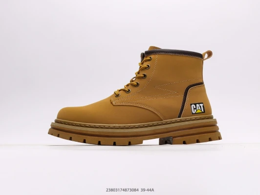 CAT Work Boots Tan Leather Lace-Up Chunky Sole DJ0950-120