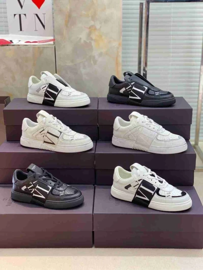 Valentino Sneakers White Leather Low Top Lace-Up