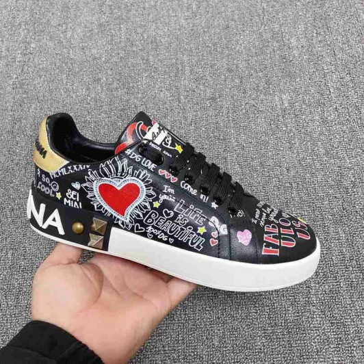 Dolce & Gabbana Low Top Sneakers Black Graffiti Print Leather