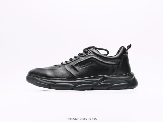 Ecco Sneakers Black Leather Chunky Sole