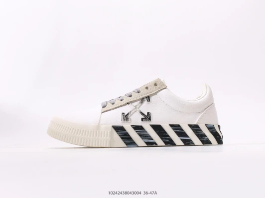 Off-White Canvas Low-Top Sneakers White Diagonal Stripe Sole