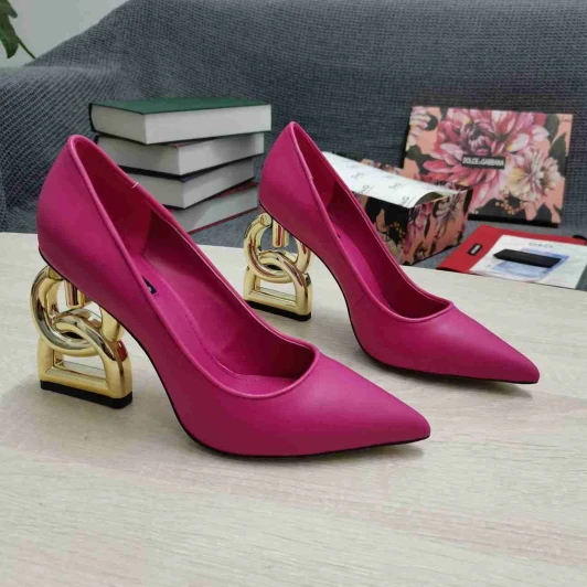 Dolce & Gabbana Women's Pink Pumps Gold Chain Heel
