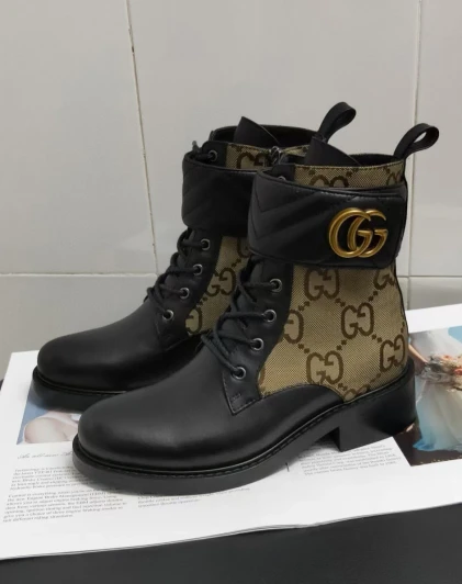 Gucci Boots Black Leather Beige Monogram GG Hardware