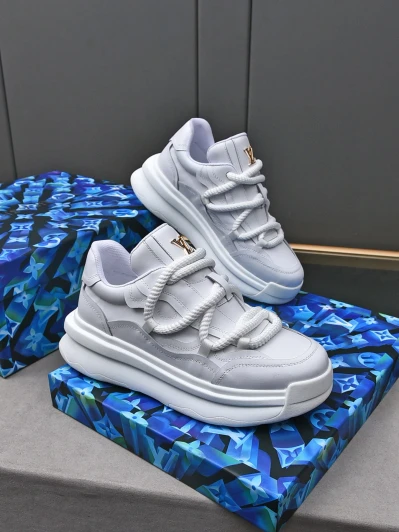 Louis Vuitton White Leather Low Top Sneakers LV Logo