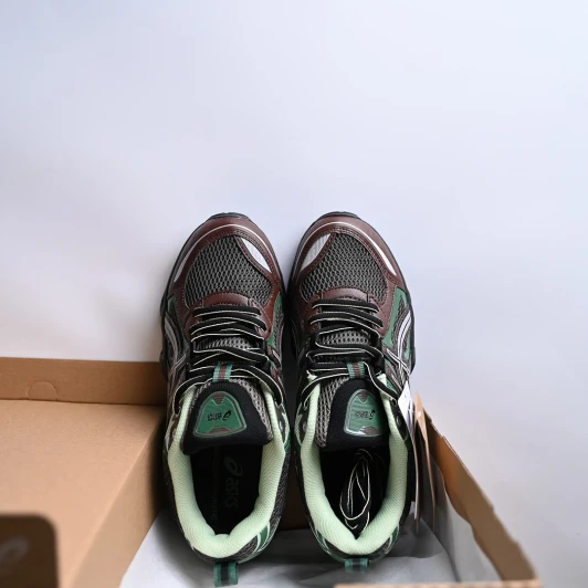 ASICS GEL-QUANTUM LINETIC Brown Green Mesh Sneakers 1203A270-251