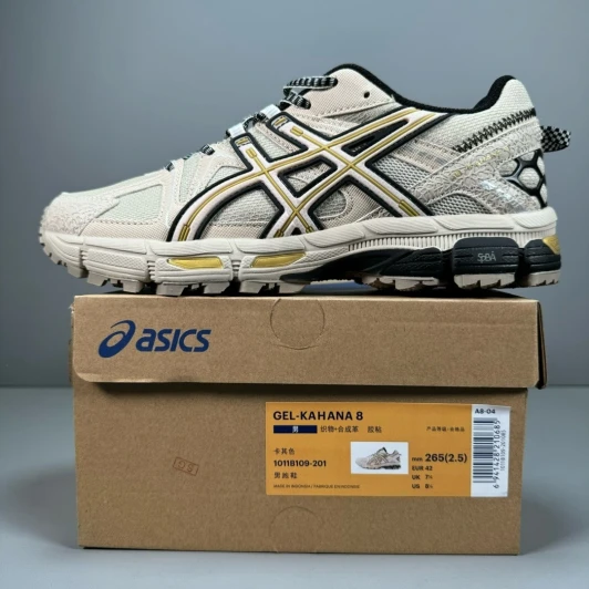 Asics Gel-Kahana 8 Beige Textile Running Shoes