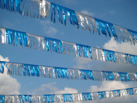 Metallic Streamers: (1-strip per pack)