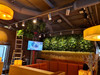 Jardin vertical moderne en bois massif, design naturel et épuré