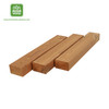 Ensemble de trois morceaux de bois équarri en pin thermo-traité 4,2 × 6,8 cm, classe naturelle.