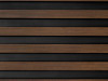 La lamelle Largo Oak L0304T de Dark Oak est un motif large d’une longueur de 200 cm. Le panneau mural est fabriqué en matériau PolyForce durable, résistant à l’eau, aux rayures et aux chocs dans la technologie ScratchShield®. Le gaufrage donne un aspect naturel au bois, et un système de montage spécial offre un aspect parfait sans joints visibles.
