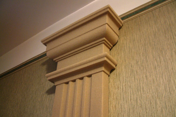 Pilastre Décoratif PR3 – Style Distinctif avec 4 Rainures