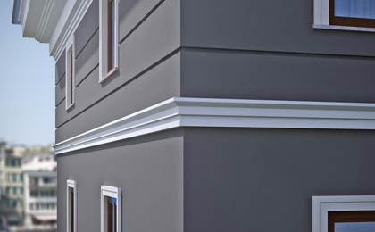 Corniche GM10 moderne :  un effet de surplomb