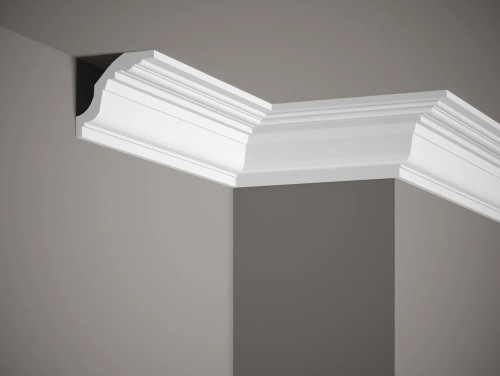 Corniche de plafond blanc mate en Profoam, dimensions 200x8x8 cm, design épuré et moderne.  
