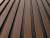 Détail de la texture bois authentique et grain marqué