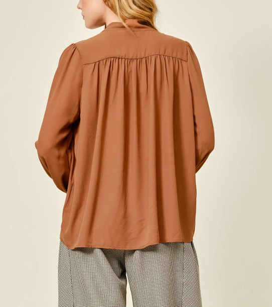 Aaron & Amber Ribbon Shirring Blouse