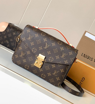 Designer handbag pre-order-1761413876