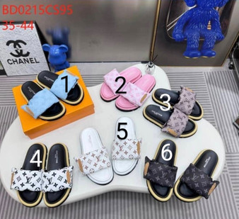 Womens LV slides pre-order