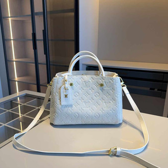 Designer handbag pre-order / 1:1 quality / size 28*19*10cm / turnaround time 2-4 weeks / pc#2-1761415658