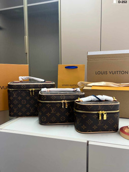 Designer vanity bag pre-order  / 1:1 quality / turnaround time 2-4 weeks / pc#2