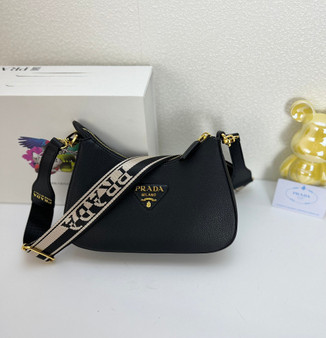 Designer Handbag Pre-Order / 1:1 Quality / Size: 25 * 16 cm / Turnaround time 2-4 weeks / PC#1