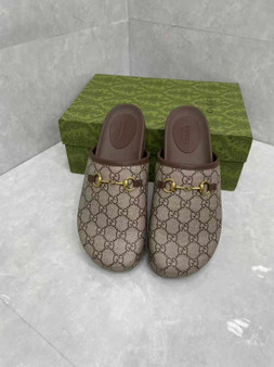 Designer clogs pre-order / 1:1 quality / turnaround time 2-4 weeks / pc2