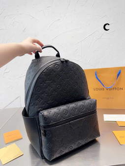 Designer handbag Pre-order / 1:1 quality /size 40*32cm / turnaround time 2-4 weeks / pc2