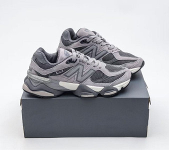 Designer sneakers pre-order  / 1:1 quality  / turnaround time 2-4 weeks / pc#2-1761418199