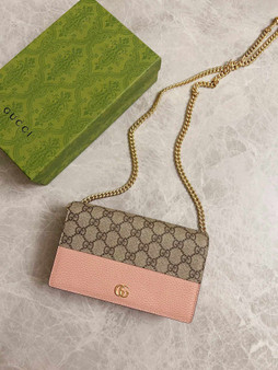 Designer handbag pre-order / Mirror quality / Turnaround time 2-4 weeks / size 20*12.5*4cm