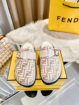 Designer F*ndi clogs pre-order / 1:1 quality / turnaround time 2-4 weeks / pc2