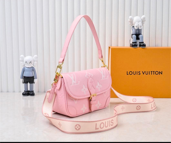 Designer handbag Pre-order / 1:1 quality / 25*9*15 cm /  turnaround time 2-4 weeks / pc2