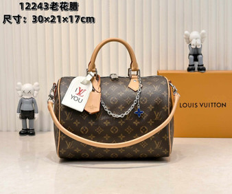 Designer handbag pre-order / 1:1 quality / turnaround time 2-4 week / size 30*21*17cm