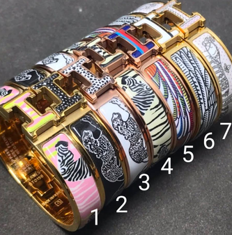 Designer bracelet pre-order / turnaround time 2-4 weeks / 1:1 quality