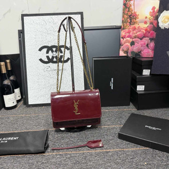 Designer handbag pre-order / 1:1 quality / turnaround time 2-4 weeks / size 22*8*16cm