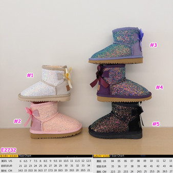 Youth size U.G.G pre-order /  Turnaround time 3-4 weeks / pc3-1761420621