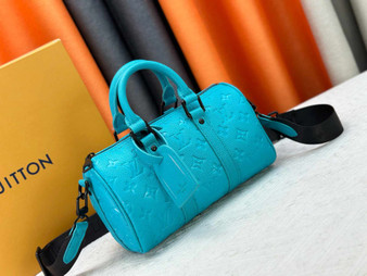 Designer handbag pre-order / 1:1 quality / turnaround time 2-4 weeks / size 25*15*11cm