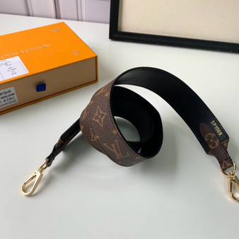 Designer strap pre-order / 1:1 quality / turnaround time 2-4 weeks / size: 90 cm